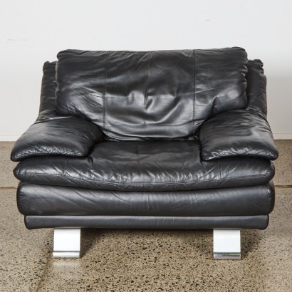 An Italsofa Leather Italian Lounge Chair