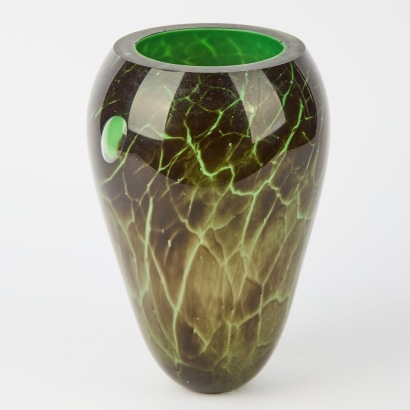 A Garry Nash Green Abstract Vase '91