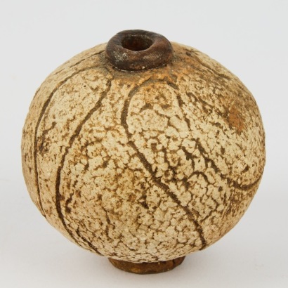 A Rosemarie Brittain Avoid Vase With Incised Decoration