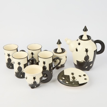 An Eight Piece Aotea Pottery Siamese Cat Tea Set