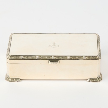 A Sterling Silver Cigarette Box
