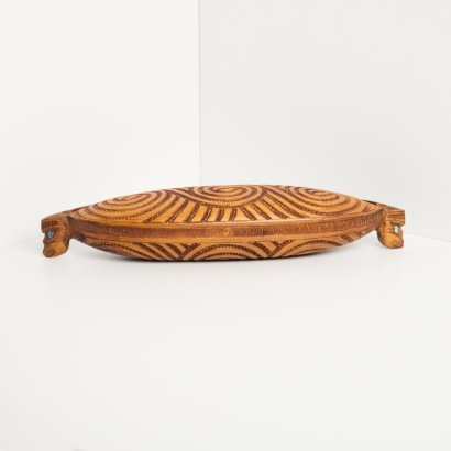 A Contemporary Waka Huia