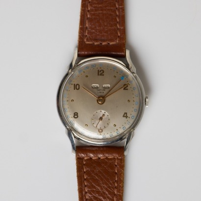Stainless Steel, 34mm Datum Lorix, Triple Date, Hand-wound Wristwatch, circa 1940's