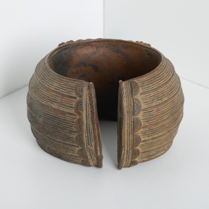 A Manilla, Baule, Ivory Coast