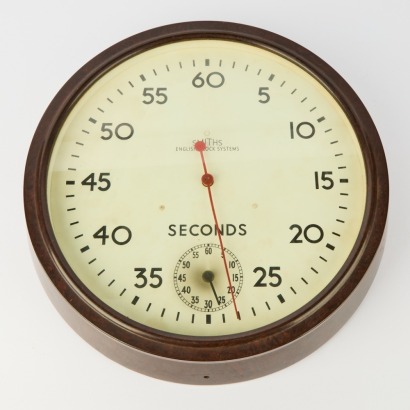 A Large British Smiths Bakelite Second Counter Clock