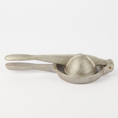 A Vintage MALCO Wellington Citrus Squeezer