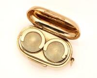 A double sovereign case. 9ct gold. Weight 41.5 grams. 