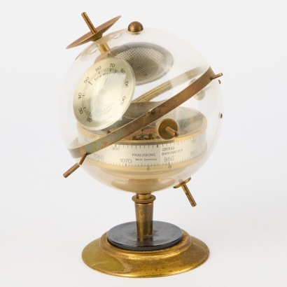 A Sputnik Weather Station