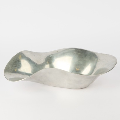 An Organic Freeformed Aluminium Bowl