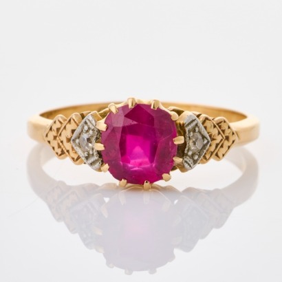 18ct Yellow Gold / Platinum, 0.87ct Ruby / 0.04ct Diamond Ring