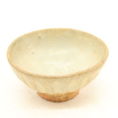 A Chinese Song to Yuan Dynasty Celadon Small Teacup