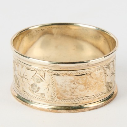 A Sterling SIlver Napkin RIng by Charles Horner 0.014kg