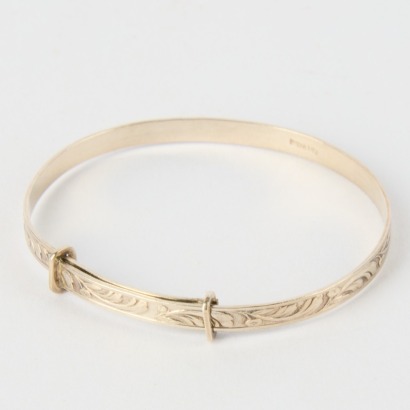 A Sterling Silver Child's Bangle 0.06kg