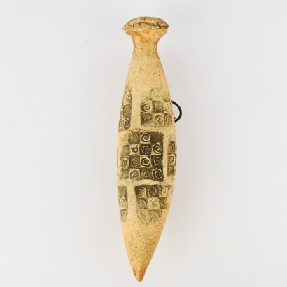 A Len Castle Impressed Hanging Vase