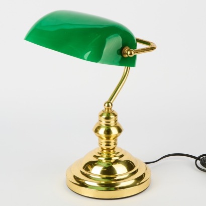 A Classic Banker&rsquo;s Desk Lamp