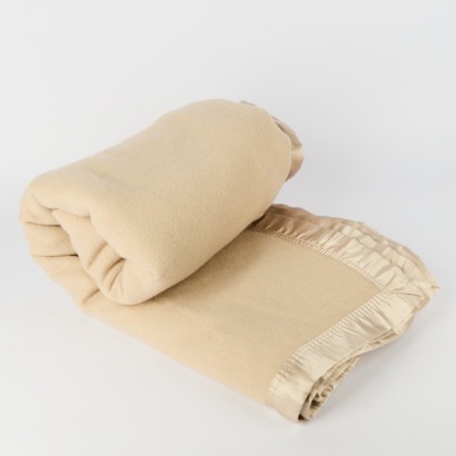 A 'Woolmark' 100% Wool Blanket with Trim