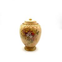 A Royal Worceter Lidded Bottle (chip)