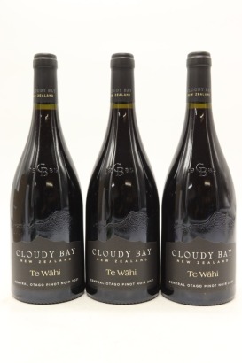 (3) 2021 Cloudy Bay Te Wahi Pinot Noir, Central Otago
