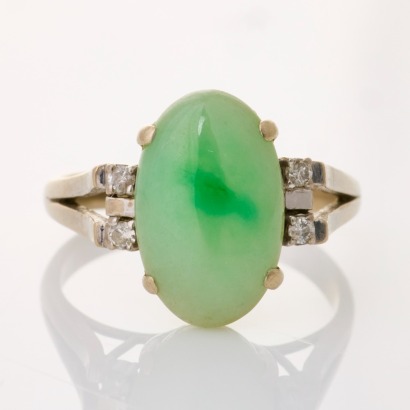 14ct White Gold, Vintage, Cabochon Cut Jade / 0.04ct Diamond Ring