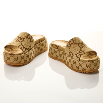 Gucci, GG Supreme Canvas Slide Sandals, Size 38