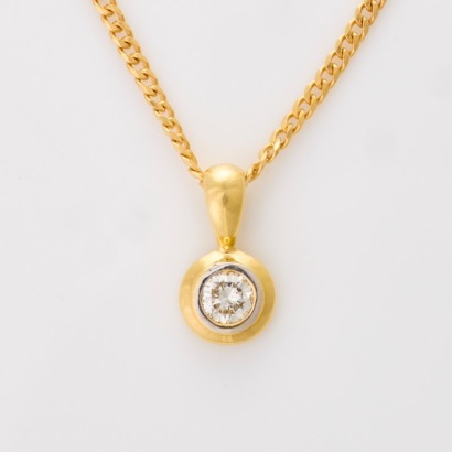 18ct / 9ct Yellow Gold, 0.30ct Diamond Pendant on 45cm Curb Chain