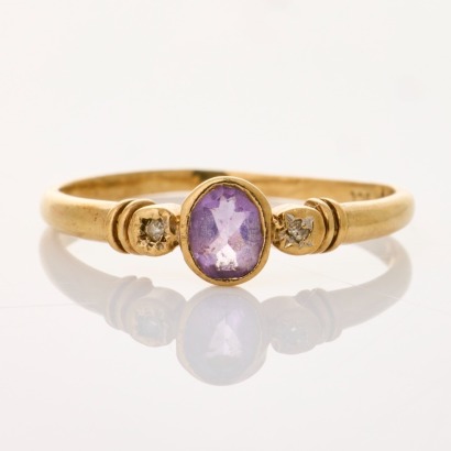 9ct Yellow Gold, Oval Amethyst / .01ct Diamond Ring