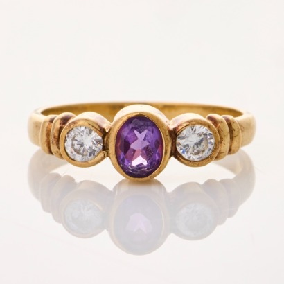 9ct Yellow Gold, Oval Amethyst / Clear Stones Ring