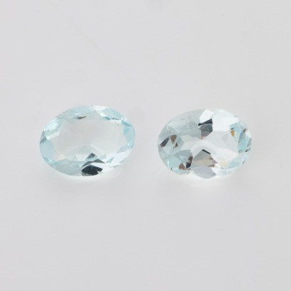 One Pair of Loose, 1.77ct Oval Mixed Cut Aquamarines
