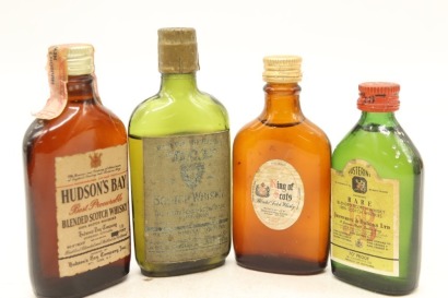 (1) Blended Scotch Whisky Miniatures, 4 Bottles Sold as One Lot