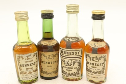 (1) Hennessy Miniatures, 4 Bottles Sold as One Lot