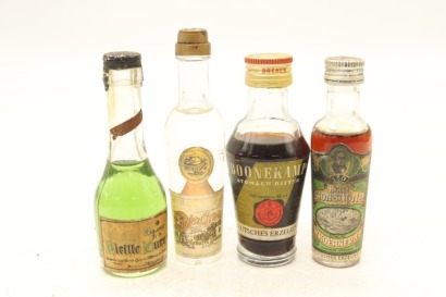 (1) Mixed Miniatures, 4 Bottles Sold as One Lot
