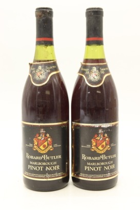 (2) 1990 Robard & Butler Pinot Noir, New Zealand &diams;