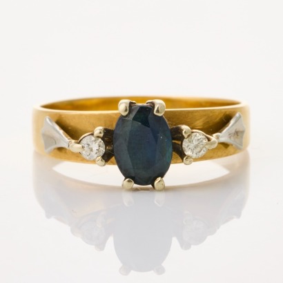 18ct Yellow / White Gold, Vintage, 7.06mm Sapphire / 0.10ct Diamond Three Stone Ring