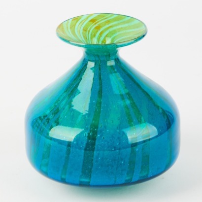 A Medina Venetian Glass Flared Lip Vase