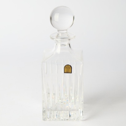 A DaVinci Cut Crystal Decanter