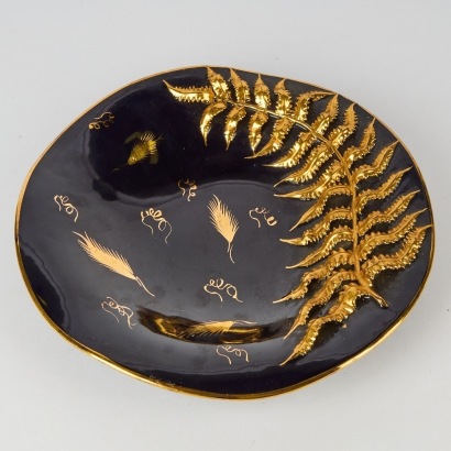 An Italian 1950s Ceramic Plate With A Gilded Fern In Relief By Italo Casini