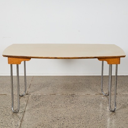 A 1950s Diner Style Dining Table
