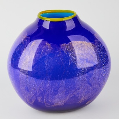 A Garry Nash Signed Large Gold Leaf-Ware Vase 1994
