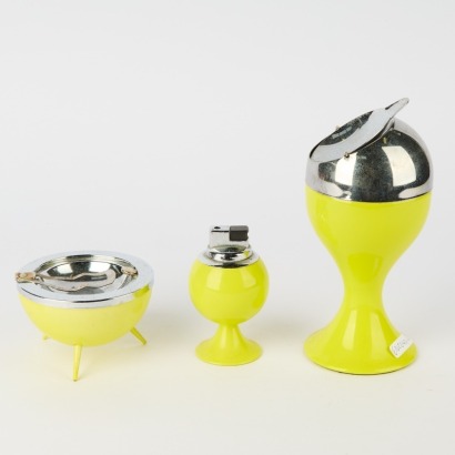 A Three-Piece Mid-Century Ashtray and Lighter Set