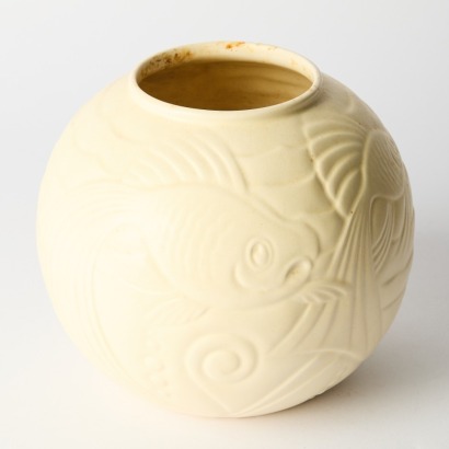 An Art Deco Spode Velamour White Fish Vase, c. 1930s