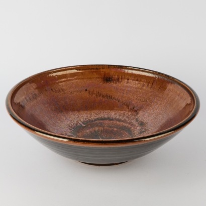 A Large New Zealand Studio Pottery Bowl