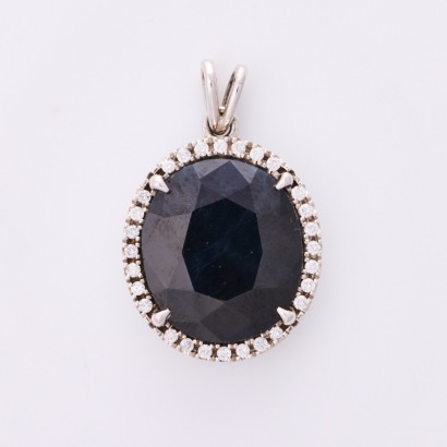 18ct White Gold, Modern, Large 15.20ct Black Sapphire / .28ct Diamond Pendant