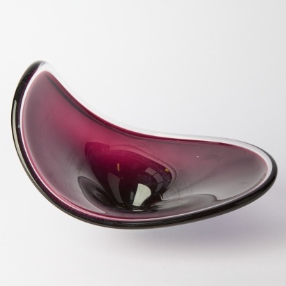 An Art Glass Bowl