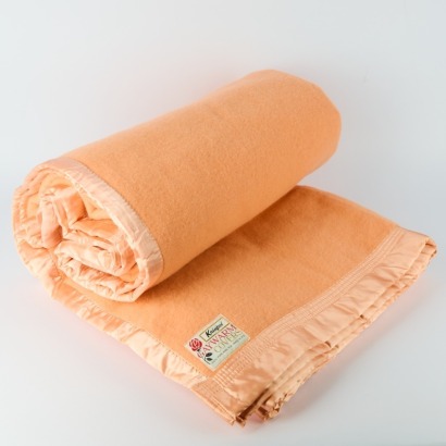 A Kaiapoi Gay Warm Wool Blanket