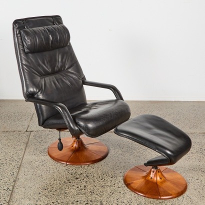 A Teak and Leather Recliner and Ottoman by Torben Olsen for Berg Furniture, Amsterdam