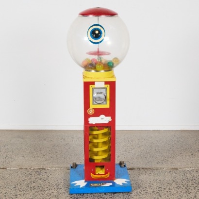 A Vintage Balls &rsquo;N&rsquo; All Vending Machine