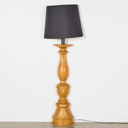 A Solid Wood Based Floor Lamp