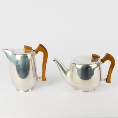 A Picquotware Coffee Pot and Tea Pot