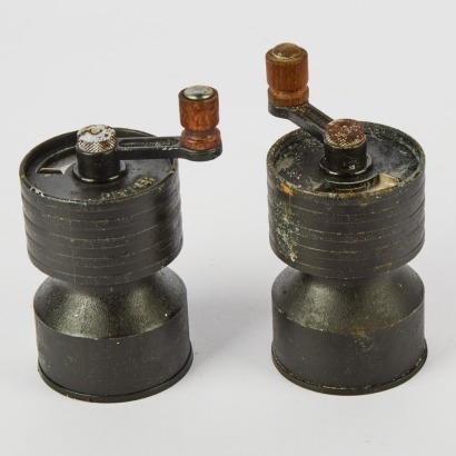 A Pair of Spong England Manual Salt and Pepper Mills