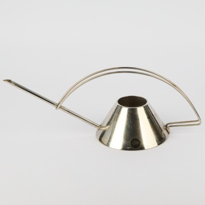 A Stylish Zack Watering Can